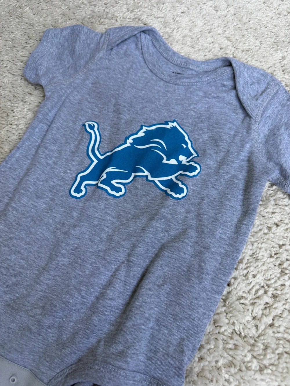 Detroit Lions Gender Neutral Baby Bodysuit - Gray